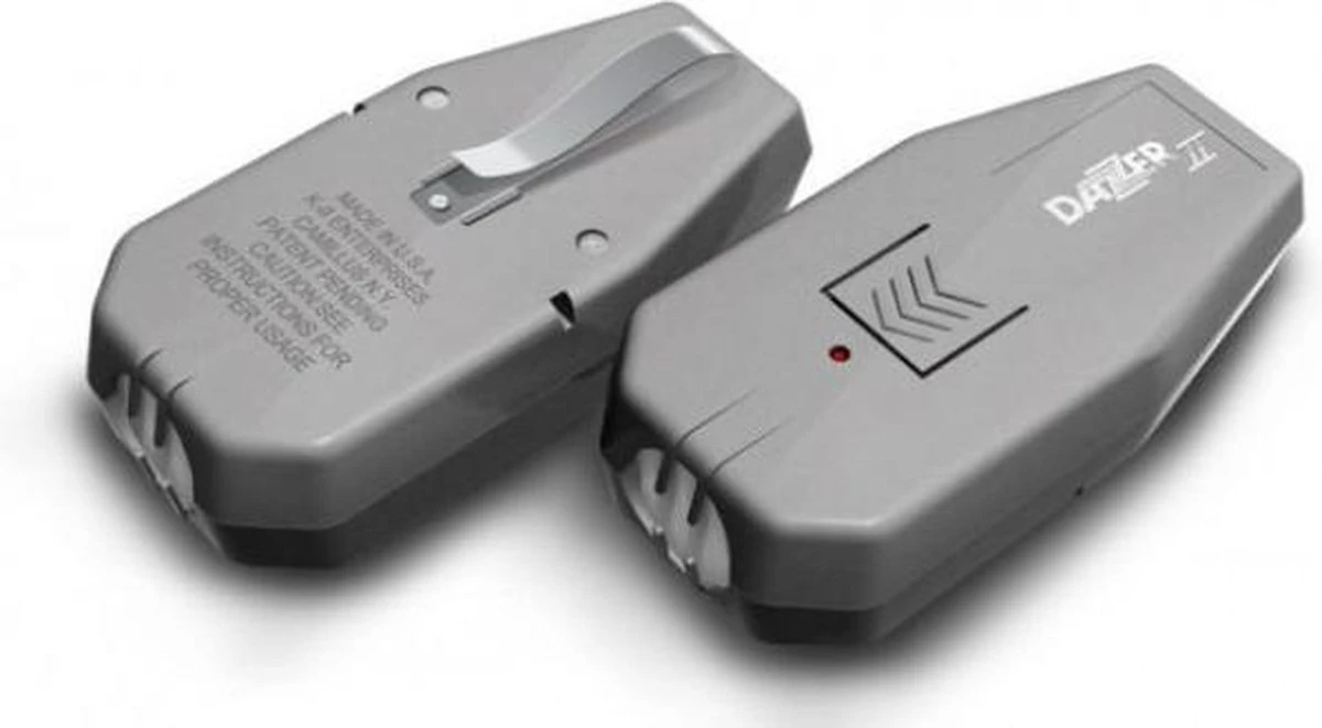 DAZER II ULTRASONE DRAAGBARE HONDEN VERJAGER / VERDRIJVER - Image 3