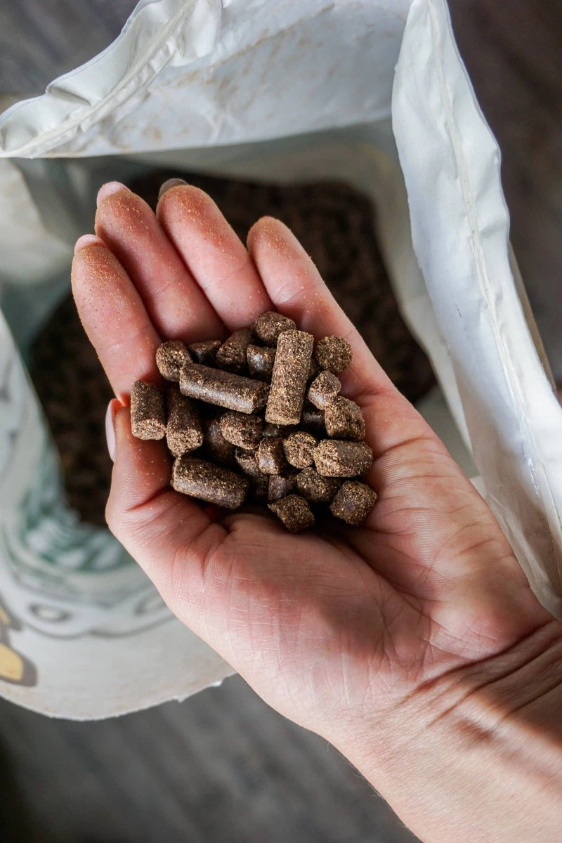 WOOOF Regular 18KG - Geperst Hondenvoer - Geperste Hondenbrokken - Droogvoer - 18KG - Image 2